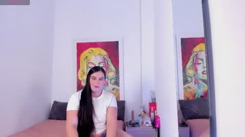 Snapshot of victoriia_munoz chatting on June 19, 2026, 3:27 pm victoria online show from June 19, 2026, 3:27 pm