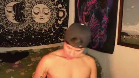 Victorino Jhonson online show from January 28, 2025, 9:50 pm