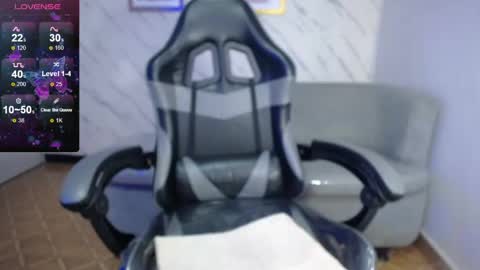 Live 1000pm 600am COLOMBIAN HOUR online show from April 25, 2026, 2:14 pm