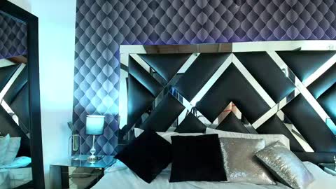 victtoria lee online show from February 8, 2025, 7:27 pm