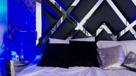 victtoria lee online show from February 28, 2025, 9:01 pm