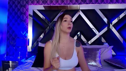 victtoria lee online show from September 22, 2025, 9:39 pm