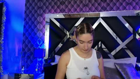 Snapshot of victtoria_lee chatting on May 4, 2026, 6:59 pm victtoria lee online show from May 4, 2026, 6:59 pm