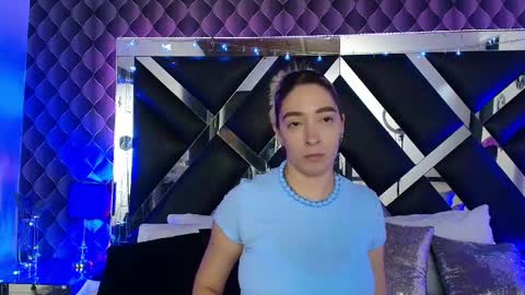 Snapshot of victtoria_lee chatting on June 4, 2026, 7:42 pm victtoria lee online show from June 4, 2026, 7:42 pm