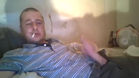 Snapshot of vids1977 chatting on December 7, 2024, 8:11 am vids1977 online show from December 7, 2024, 8:11 am