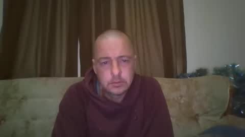 Snapshot of vids1977 chatting on October 31, 2025, 11:22 am vids1977 online show from October 31, 2025, 11:22 am