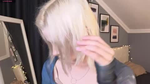 Snapshot of vienna_gones chatting on March 28, 2026, 12:16 pm Eva online show from March 28, 2026, 12:16 pm