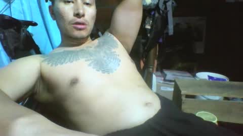 Snapshot of viernes1010 chatting on May 25, 2026, 5:52 pm viernes1010 online show from May 25, 2026, 5:52 pm