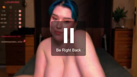 Snapshot of viesica_ chatting on June 11, 2026, 12:32 am viesica_ online show from June 11, 2026, 12:32 am