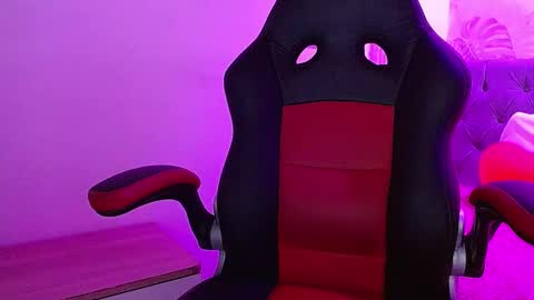 viioleta online show from February 17, 2025, 12:27 pm