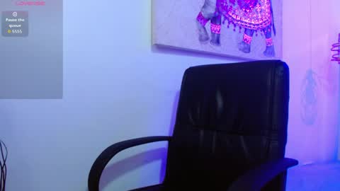 Snapshot of viiolleta chatting on June 1, 2026, 12:18 pm viioleta online show from June 1, 2026, 12:18 pm