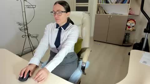 Ukrainian-woman online show from November 20, 2025, 7:19 am
