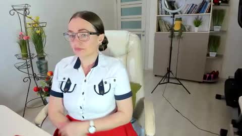 Ukrainian-woman online show from January 12, 2026, 12:21 pm