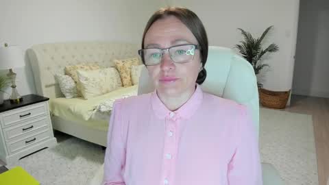 Snapshot of vika7333 chatting on May 7, 2026, 10:53 am Ukrainian-woman online show from May 7, 2026, 10:53 am