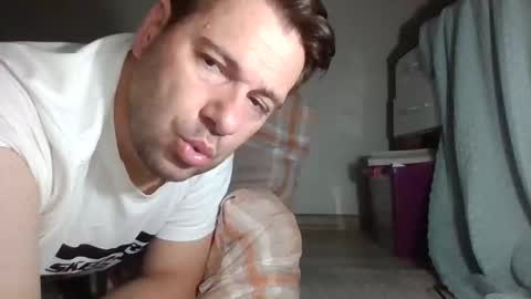  Tom reunz online show from October 18, 2025, 6:08 pm