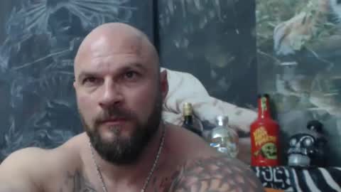 Snapshot of viking_me chatting on May 7, 2026, 6:35 pm viking online show from May 7, 2026, 6:35 pm