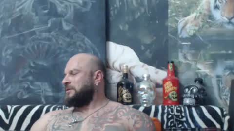Snapshot of viking_me chatting on June 9, 2026, 6:19 pm viking online show from June 9, 2026, 6:19 pm