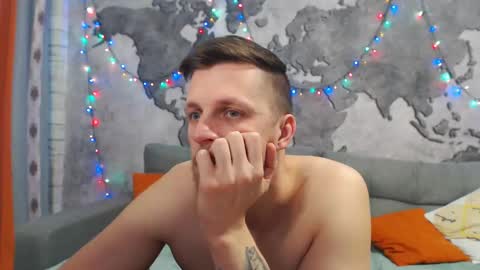 vikingchrisss online show from December 17, 2024, 11:28 am