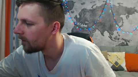 vikingchrisss online show from December 21, 2024, 10:17 am