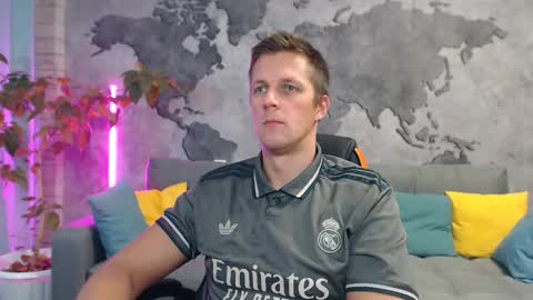 vikingchrisss online show from November 9, 2025, 10:57 am