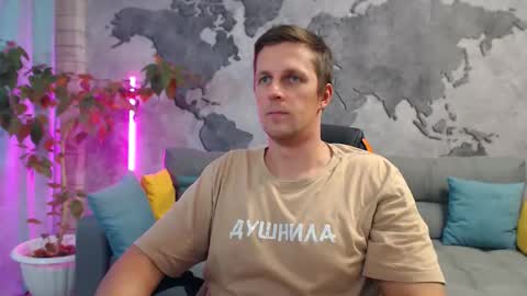 vikingchrisss online show from November 25, 2025, 11:21 am