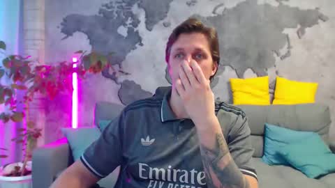 vikingchrisss online show from March 14, 2026, 9:59 am