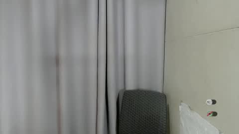 vikkylustfull online show from February 21, 2025, 5:31 pm