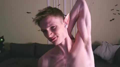 Snapshot of viksons chatting on October 24, 2025, 4:14 pm Max online show from October 24, 2025, 4:14 pm