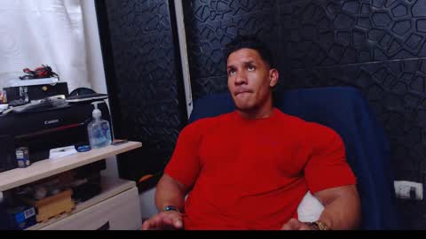 Snapshot of viktorherrera chatting on January 28, 2025, 5:56 pm Viktor Herrera online show from January 28, 2025, 5:56 pm