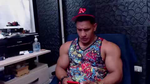 Snapshot of viktorherrera chatting on February 4, 2025, 4:29 pm Viktor Herrera online show from February 4, 2025, 4:29 pm