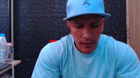 Viktor Herrera online show from January 12, 2026, 7:30 pm