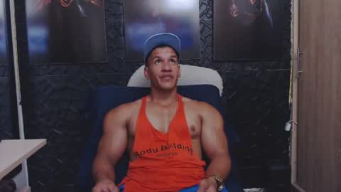 Snapshot of viktorherrera chatting on May 14, 2026, 8:59 pm Viktor Herrera online show from May 14, 2026, 8:59 pm