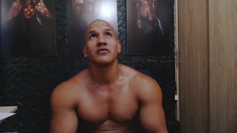 Snapshot of viktorherrera chatting on July 9, 2026, 5:00 am Viktor Herrera online show from July 9, 2026, 5:00 am