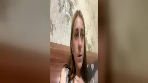Snapshot of viktoria9898 chatting on June 16, 2026, 2:14 am Sweett online show from June 16, 2026, 2:14 am