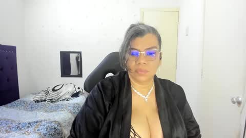 VIKY ADAMS online show from October 9, 2025, 7:34 pm