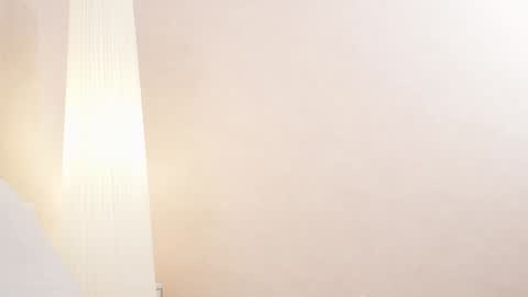 Snapshot of villanelle_l chatting on December 9, 2024, 10:11 am Lana online show from December 9, 2024, 10:11 am