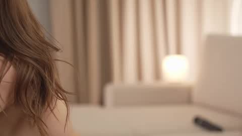 Snapshot of villanelle_l chatting on March 1, 2025, 7:04 pm Lana online show from March 1, 2025, 7:04 pm