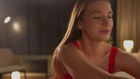 Snapshot of villanelle_l chatting on November 13, 2025, 10:14 am Lana online show from November 13, 2025, 10:14 am