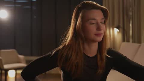 Snapshot of villanelle_l chatting on November 20, 2025, 10:59 am Lana online show from November 20, 2025, 10:59 am