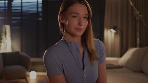 Snapshot of villanelle_l chatting on November 25, 2025, 9:31 am Lana online show from November 25, 2025, 9:31 am