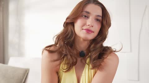 Snapshot of villanelle_l chatting on February 19, 2026, 10:55 am Lana online show from February 19, 2026, 10:55 am