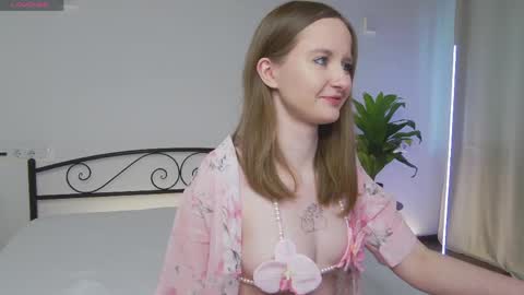 Snapshot of vinacasto chatting on April 26, 2026, 2:15 pm vinacasto online show from April 26, 2026, 2:15 pm