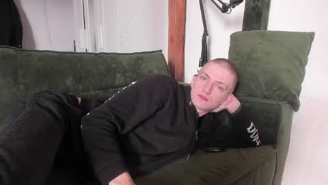 Snapshot of vince__dice chatting on April 2, 2026, 10:13 am Dimoooooon online show from April 2, 2026, 10:13 am
