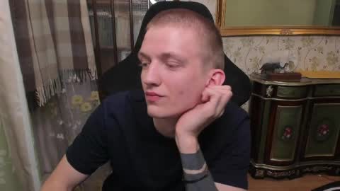 Snapshot of vince__dice chatting on April 16, 2026, 9:39 pm Dimoooooon online show from April 16, 2026, 9:39 pm