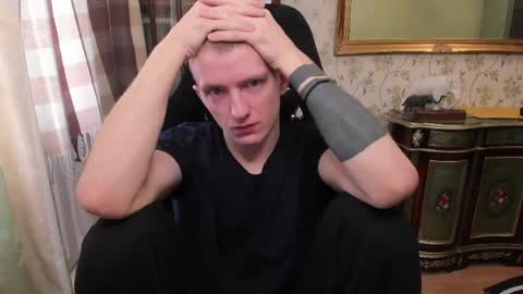 Snapshot of vince__dice chatting on April 17, 2026, 1:36 pm Dimoooooon online show from April 17, 2026, 1:36 pm