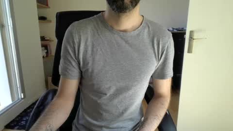 Snapshot of vince_du_80 chatting on July 3, 2026, 9:05 am Vince online show from July 3, 2026, 9:05 am