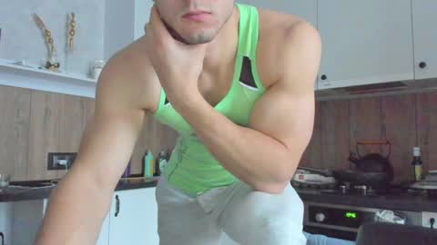 Snapshot of vincent_o chatting on December 20, 2024, 8:49 am Vincent. uncut 18cm online show from December 20, 2024, 8:49 am