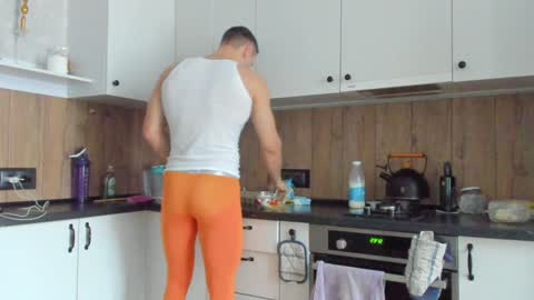 Snapshot of vincent_o chatting on January 16, 2025, 9:16 am Vincent. uncut 18cm online show from January 16, 2025, 9:16 am