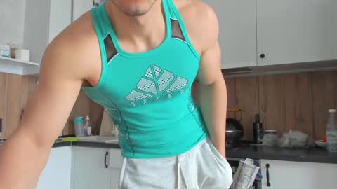 Snapshot of vincent_o chatting on February 19, 2025, 7:39 am Vincent. uncut 18cm online show from February 19, 2025, 7:39 am