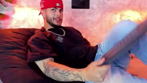 Snapshot of vincentblack_ chatting on September 15, 2025, 4:23 am Vincent online show from September 15, 2025, 4:23 am